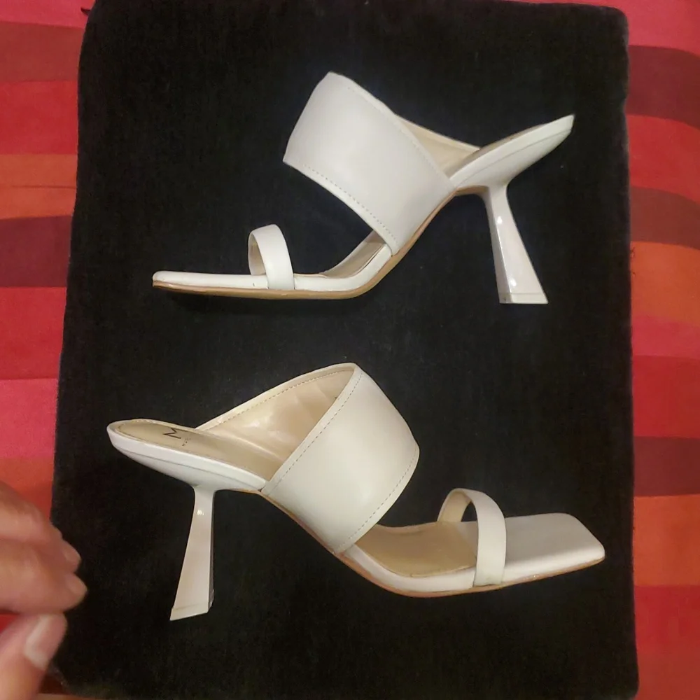 Marc Fisher Cream Women's Mules - Picture 4 of 10